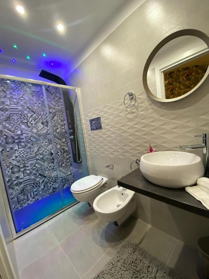 Domus Leone Tre Bed and Breakfast Νάπολη Εξωτερικό φωτογραφία