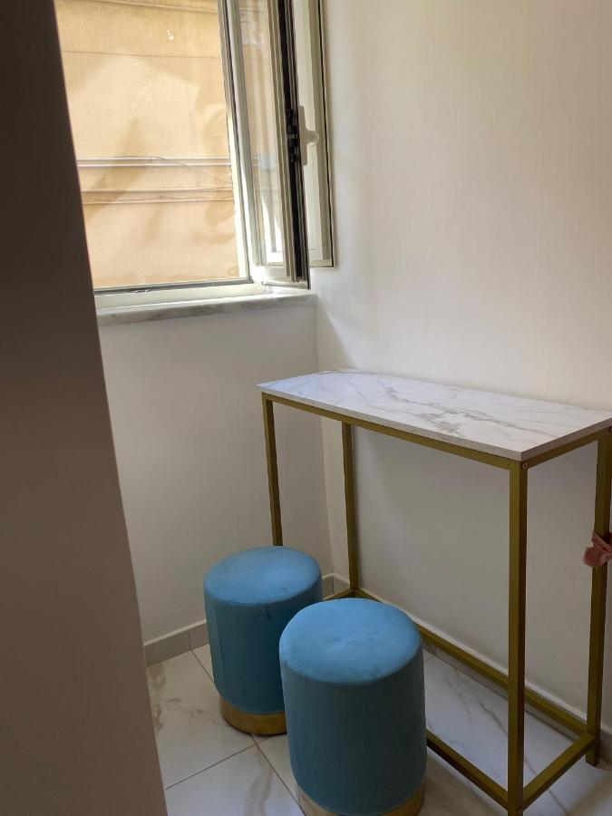 Domus Leone Tre Bed and Breakfast Νάπολη Εξωτερικό φωτογραφία